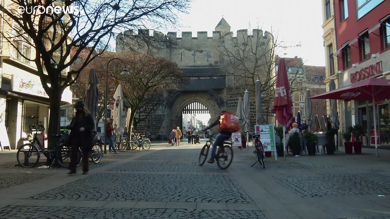 RKI meldet 24 300 Neuinfektionen - Britische Variante B117 bei 88 %