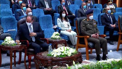 مدبولي: مصر تعاقدت على 40 مليون جرعة للقاح كورونا