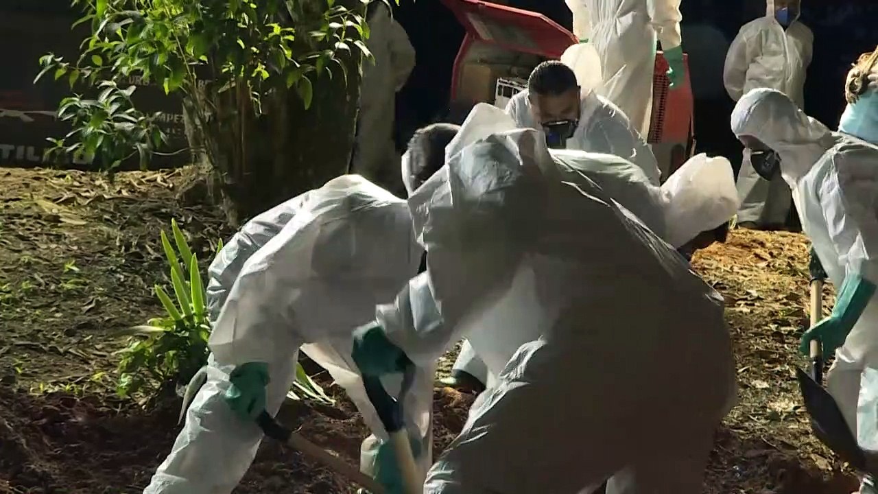 In São Paulo wird jetzt auch nachts bestattet