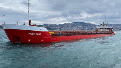 İstanbul Boğazı'nda korkutan arıza! Sürüklenen gemi yürekleri ağza getirdi