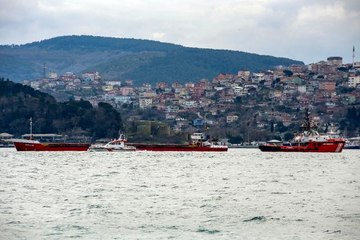 İstanbul Boğazı'nda kuru yük gemisi arıza yaptı