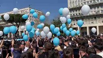 Funerali Guerini, inno della Lazio e palloncini al cielo