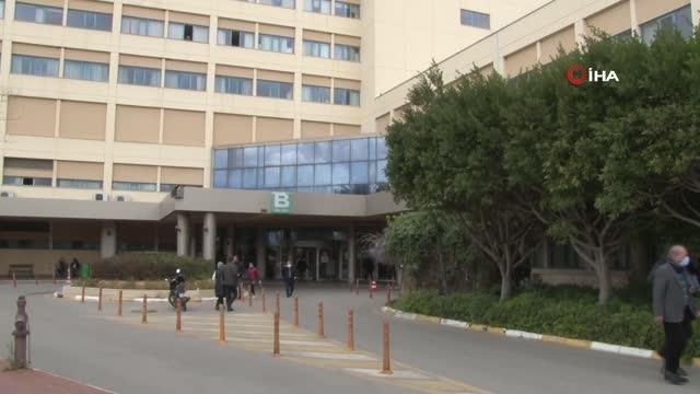 Korona virüs geçiren iki doktordan biri çürümüş soğan, diğeri yanık lastik kokusu aldı