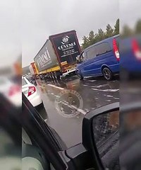 Ankara TEM otoyolunda korkunç zincirleme kaza: 9 araç birbirine girdi