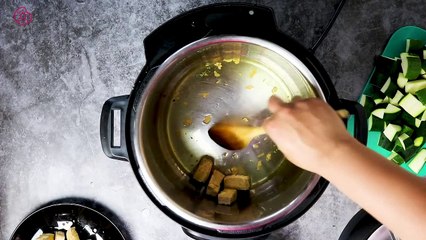 Do You Have Zucchini & Tofu? If Yes, Then Make This Quick & Easy Zucchini Curry Recipe - 20 Minutes!