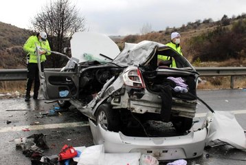 Ankara-İstanbul Otoyolu'nda trafik kazası: 4 ölü (2)