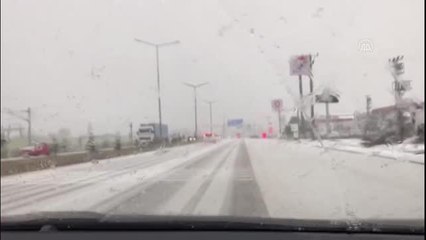 Dolu, kenti beyaza bürüdü