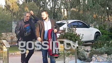 Θέμης Αδαμαντίδης: Η άφιξη του για την τελευταία πρόβα για τη διαδικτυακή συναυλία Ηχογράφημα Αγάπης