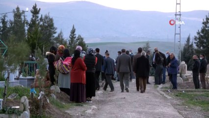 PKK'lı teröristlerin tuzakladığı patlayıcıyla hayatını kaybeden çoban Siirt’te defnedildi