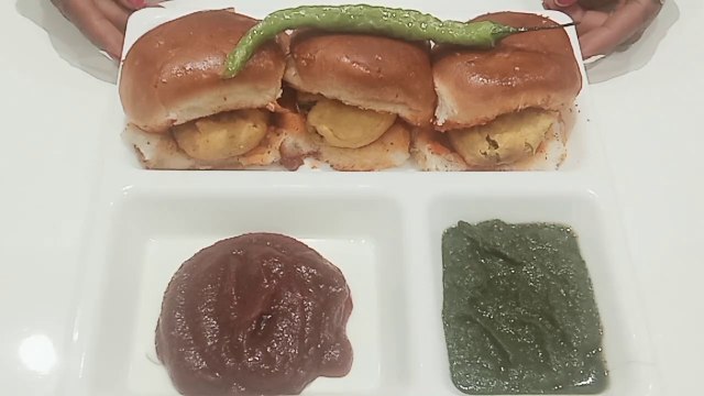 Vada Pav वड़ा पाव | Vada Pao recipe in hindi मुंबई का प्रसिद्ध बड़ा पाव | Chef Kunal Kapur Recipes