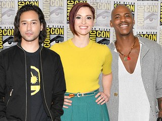 Supergirl Cast Answer Fan Questions at Comic-Con