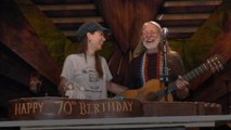 Watch Willie Nelson and Shania Twain Perform 