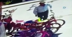Karı-koca bisiklet hırsızları kameraya yansıdı
