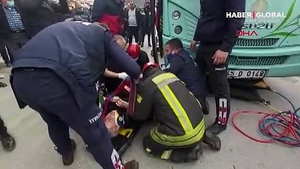 Otobüsün altında sürüklenen yaşlı kadının mucize kurtuluşu kamerada
