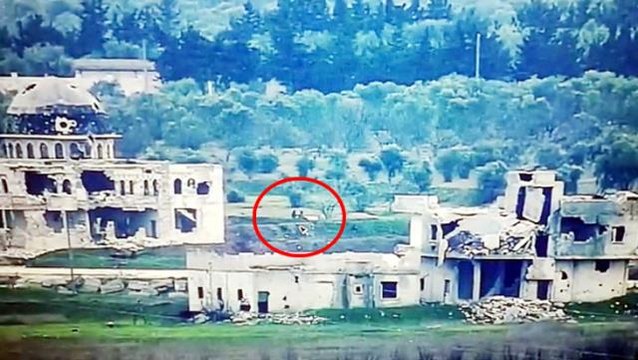 Saldırı hazırlığında bulunan teröristlerin vurulma anı kamerada!