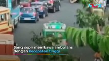 Gaya Nyetir Mobil Ambulans di India Bikin Deg-degan!