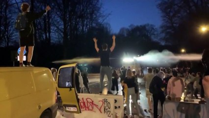 22 arresti e diversi feriti al festival "pesce d'aprile" organizzato a Bruxelles