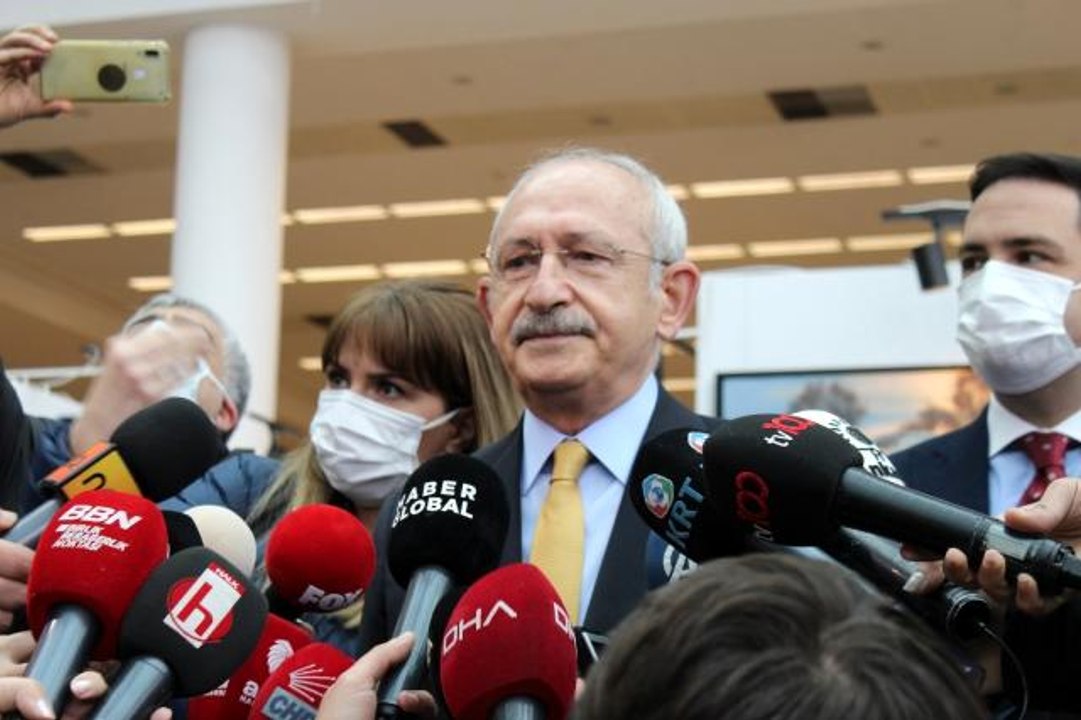 Kılıçdaroğlu, ArtAnkara 7. Çağdaş Sanat Fuarı'nı gezdi