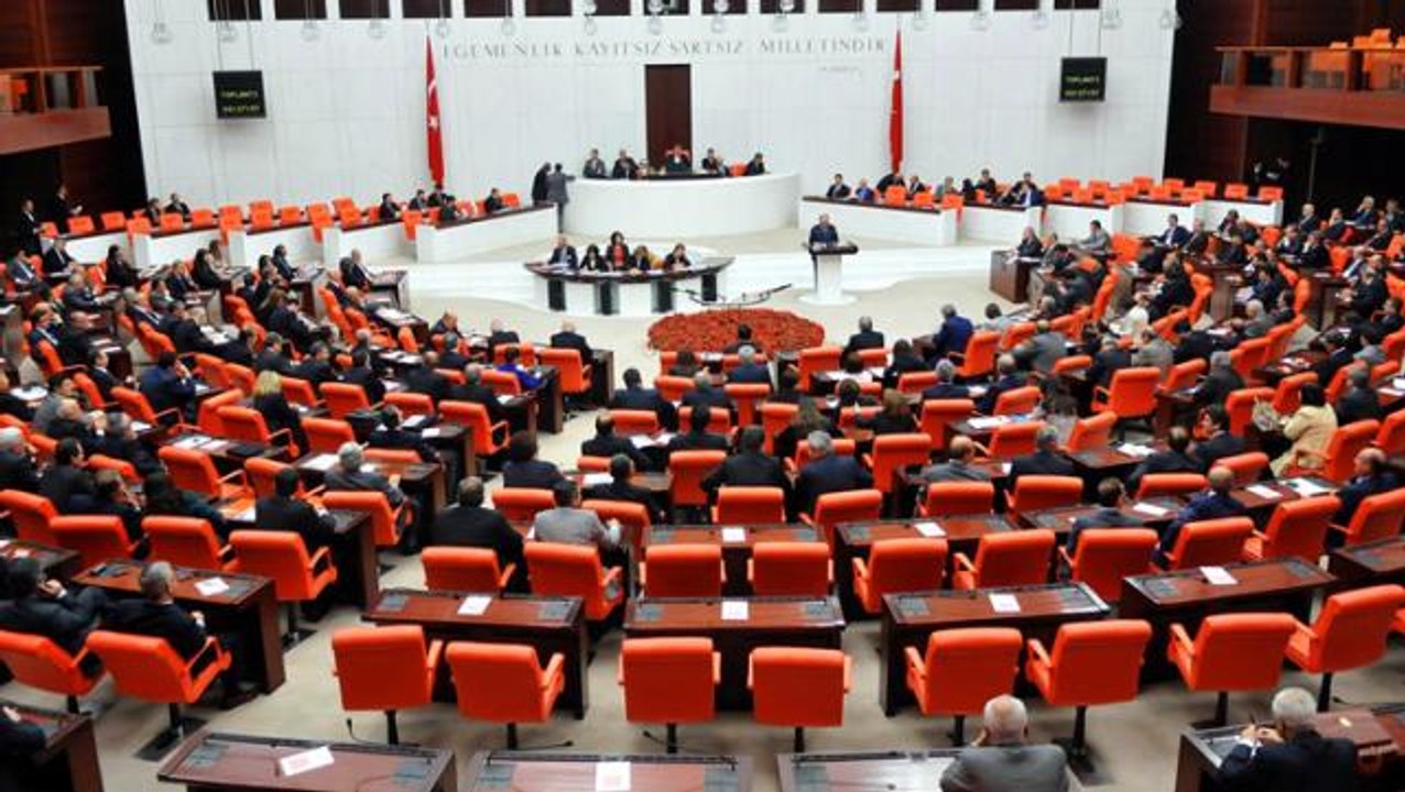 Son dakika: AK Parti, ekonomiye ilişkin yeni düzenlemeler içeren kanun teklifini TBMM Başkanlığı'na sundu
