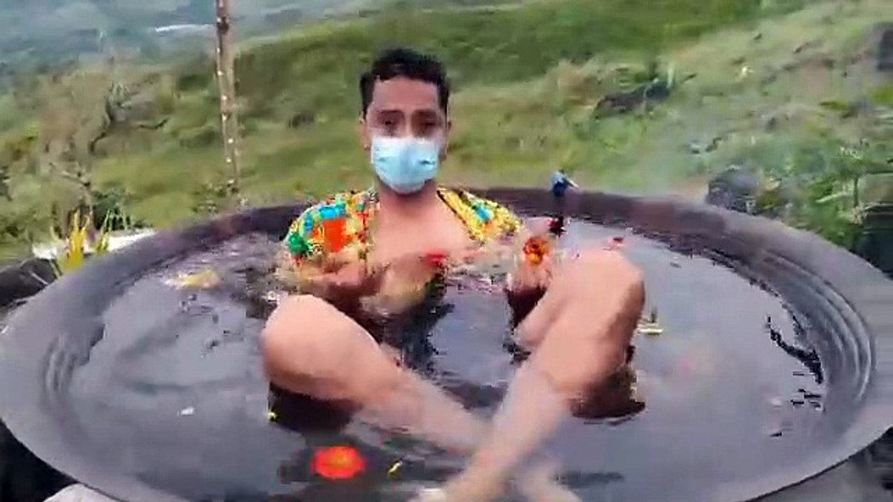 Kawa Bath sa Baag Falls