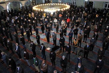 15 aydır kapalı olan cami, cuma namazıyla açıldı