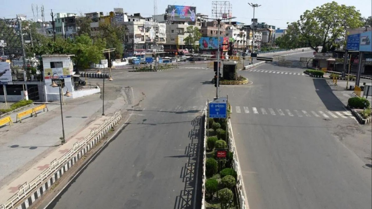 Maharashtra curfew: A look at what’s open & what’s not