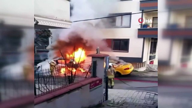 Çekmeköy'de korku dolu anlar: Araçlar alev aldı, evin camları patladı