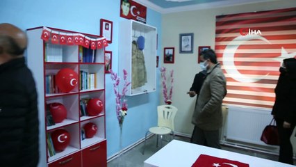 Gözyaşları içinde kütüphane açılışı