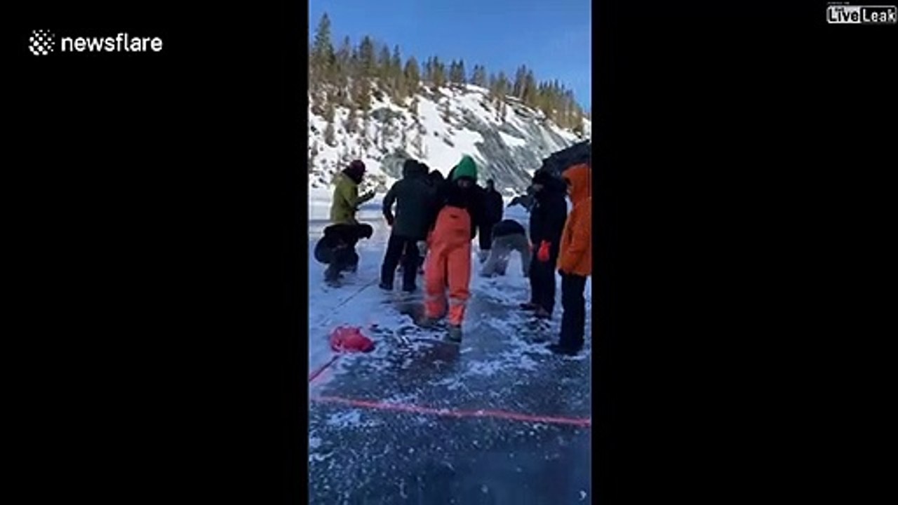 Cette canadienne réussit un plongeon incroyable dans un lac gelé. Du jamais vu
