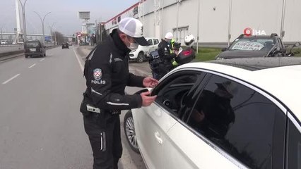 Sürücüler ceza yememek için cam filmlerini söktü