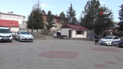 Son dakika gündem: Küçük çocuk yerde bulduğu parayı polise teslim etti