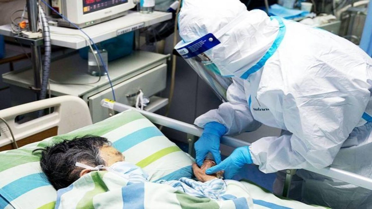 Lockdown last resort to stop Corona? Here's what experts say