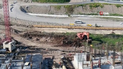 İzmir'de depremzedeler için yapılan TOKİ konutlarında çalışmalar sürüyor