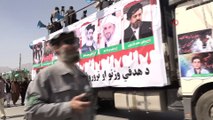 - Afganistan'da hükümet karşıtı protesto