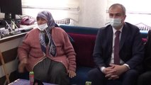 87 yaşındaki kadın, tarlasının satışından elde ettiği 160 bin lirayı Türk Kızılaya bağışladı
