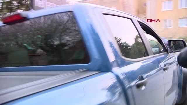 ÖZGE ÖZPİRİNÇCİ'NİN DOĞUM GÜNÜ PARTİSİNE POLİS BASKINI