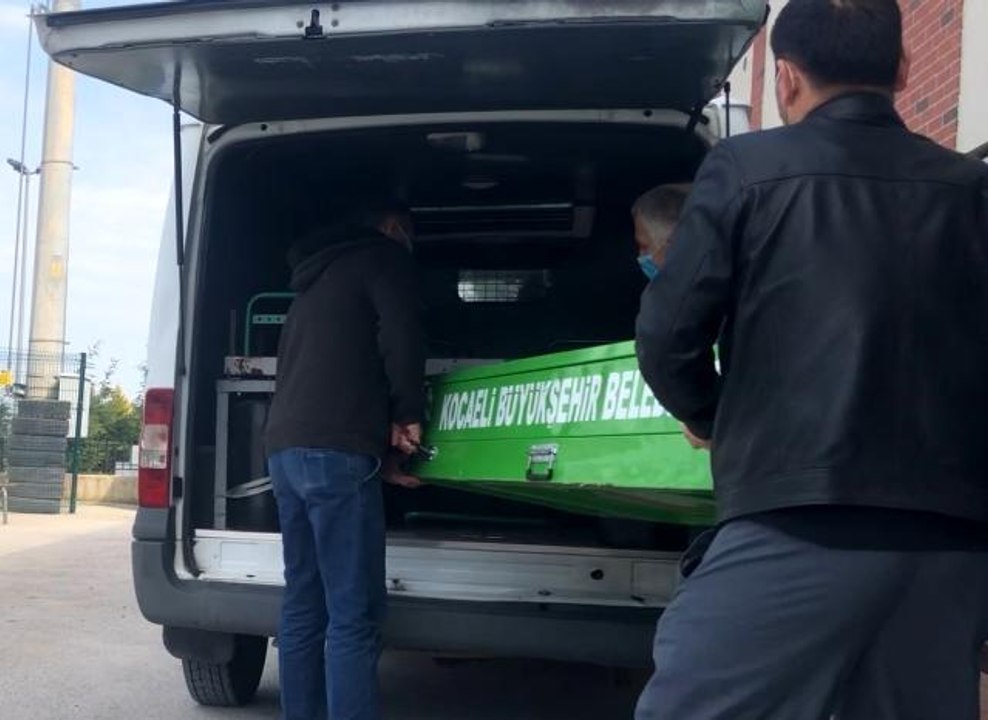 Kayalıklarda cesedi bulunan kadının otopsi işlemleri tamamlandı