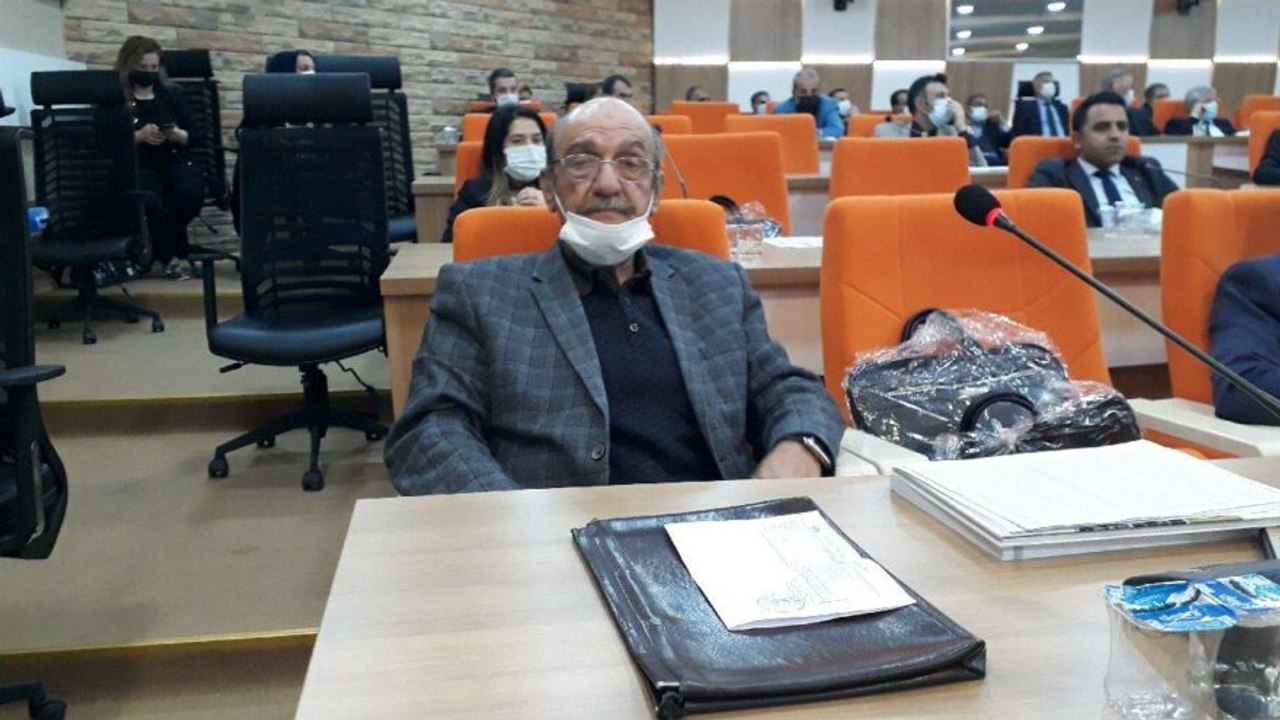 MHP’li üye AKP’li belediyedeki bankamatik memurlarını açıkladı
