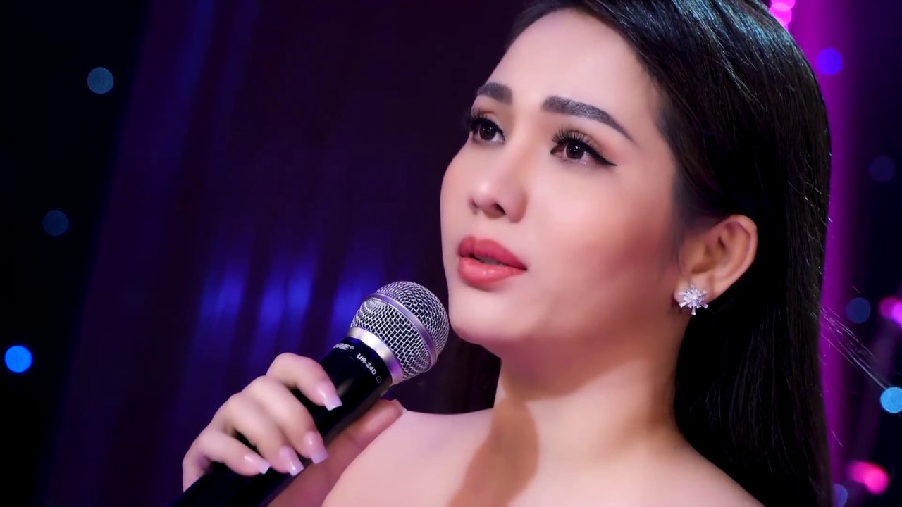 Liên Khúc Những Đồi Hoa Sim , Chuyện Bên Đồi Sim - Ngọc Diệu