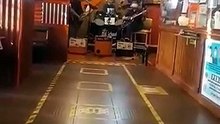 Live Band habang kumakain sa Tarlac