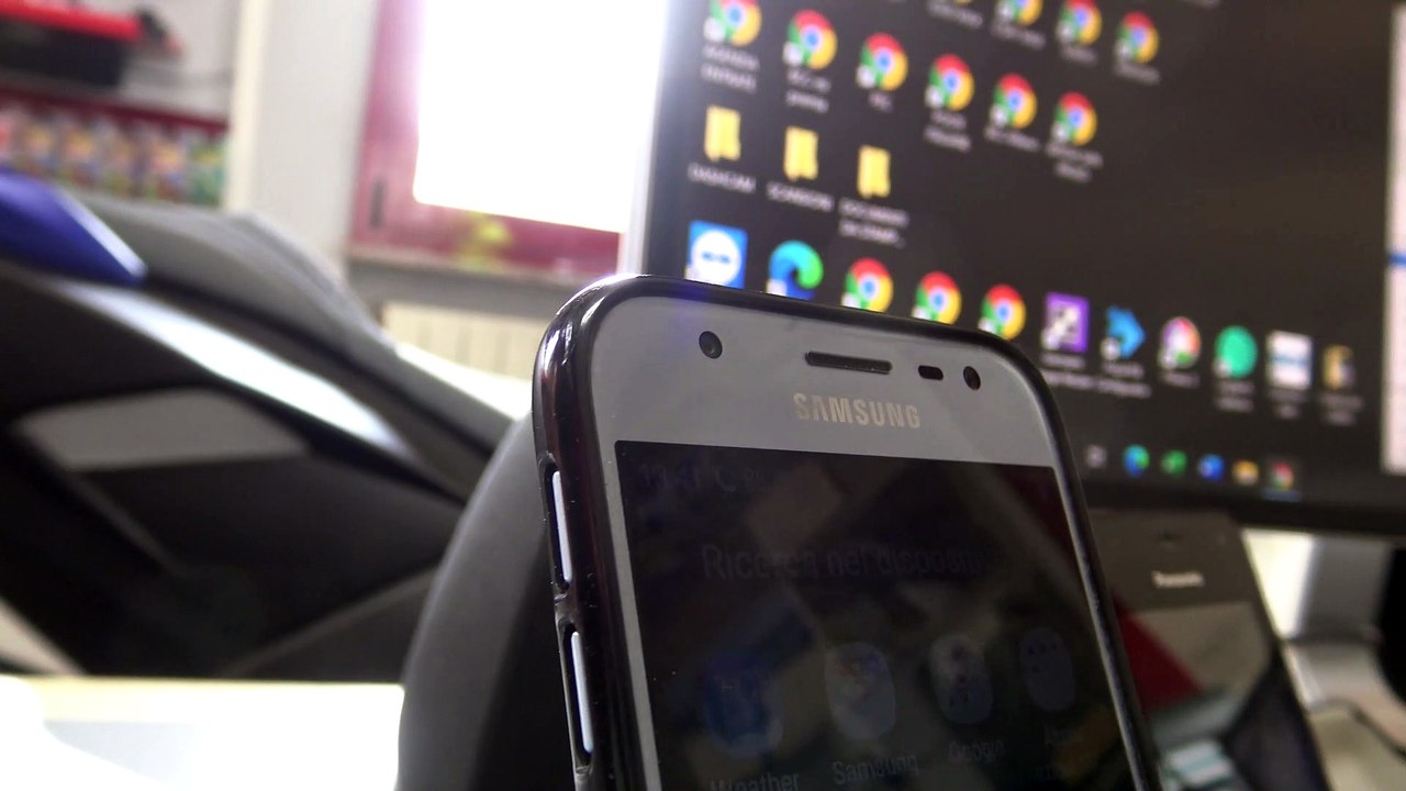 OMOTON Supporto Regolabile Telefono, Porta Cellulare da Scrivania, Stand, Dock per Corsi Online e Video per iPhone 12 Mini12 PRO MaxSE 202011XS Max87, Samsung, Redmi, Altri Smartphone, Argento