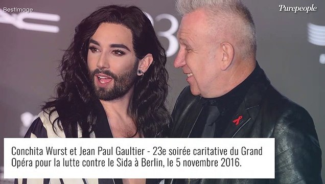 Conchita Wurst en string et porte-jarretelles : la drag queen déborde de sensualité en lingerie fine