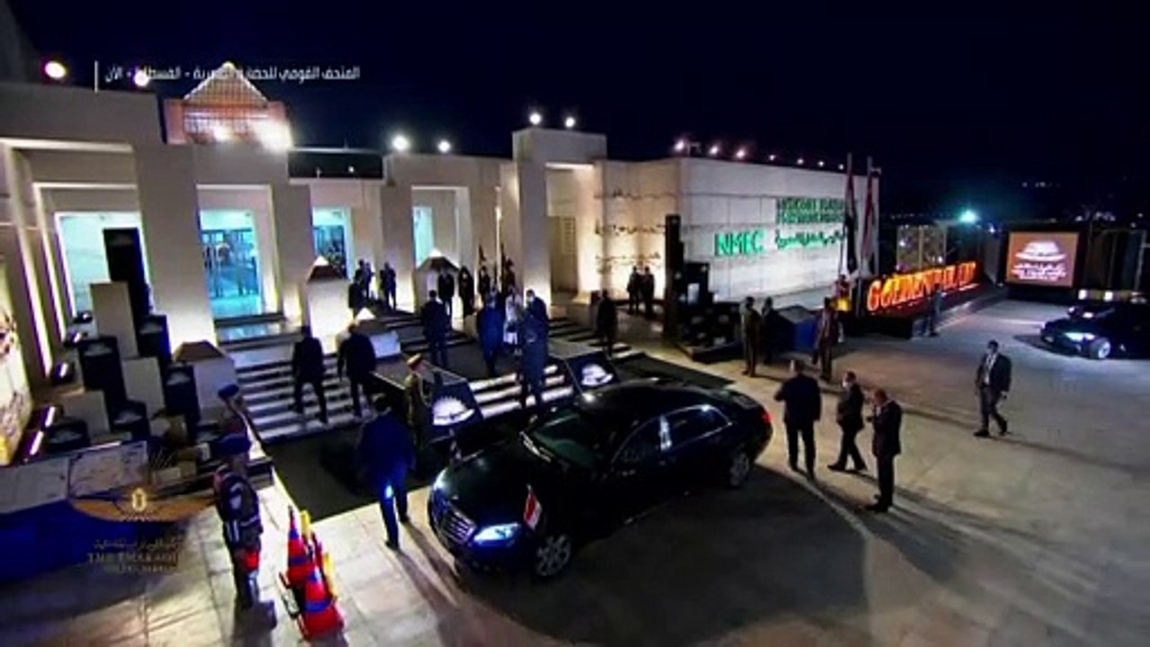 Mumienparade zieht durch Kairo