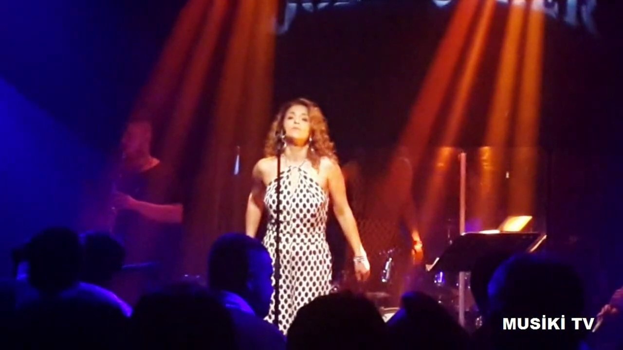 İNCİ MERCAN - Yıkıla Yıkıla (Müslüm Gürses cover) - Konser - Jolly Joker Antalya