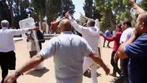 İsrail polisi Mescid-i Aksa'daki cemaate saldırdı