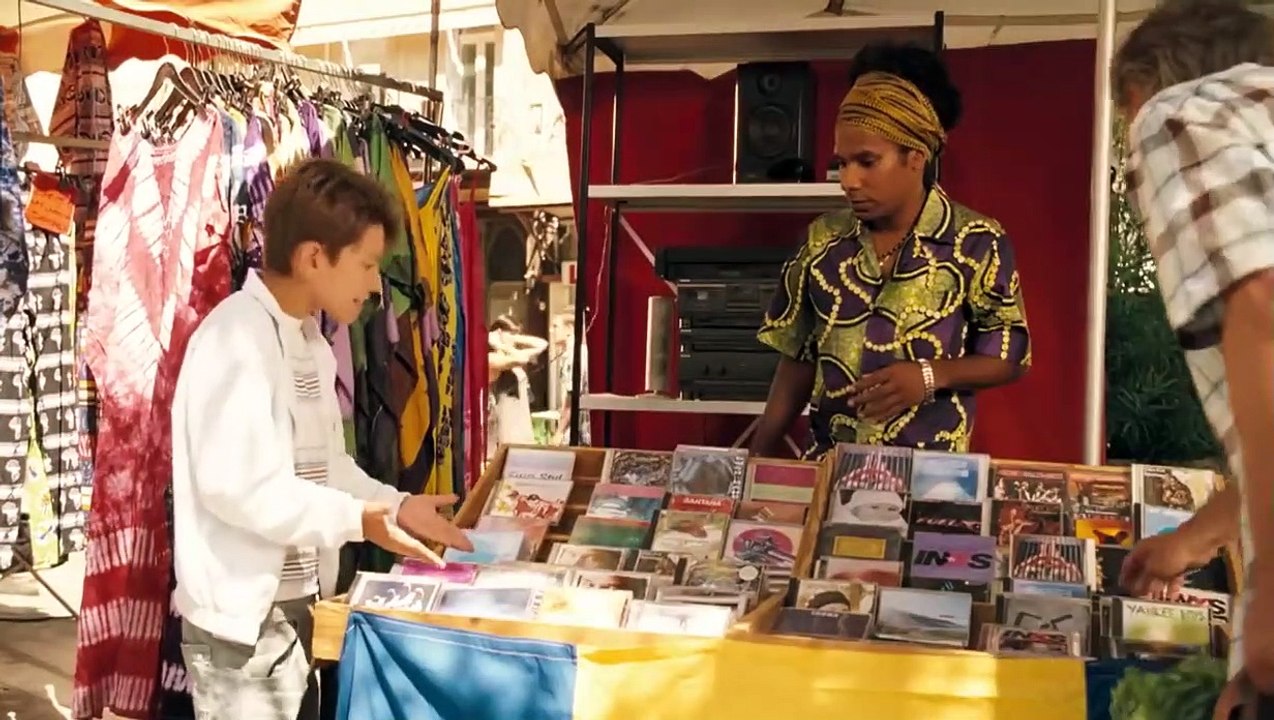 How To DANCE The BEAN WAY  Mr Beans Holiday  Classic Mr Bean