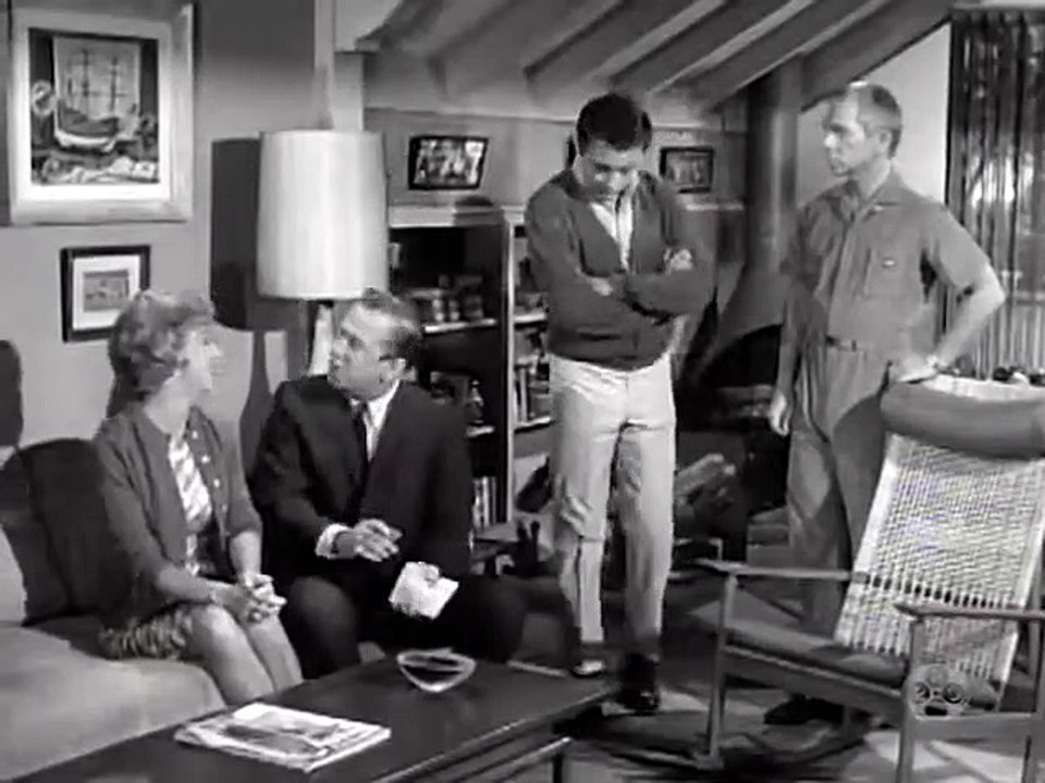 My Favorite Martian S1 E25 The Sinkable Mrs  Brown