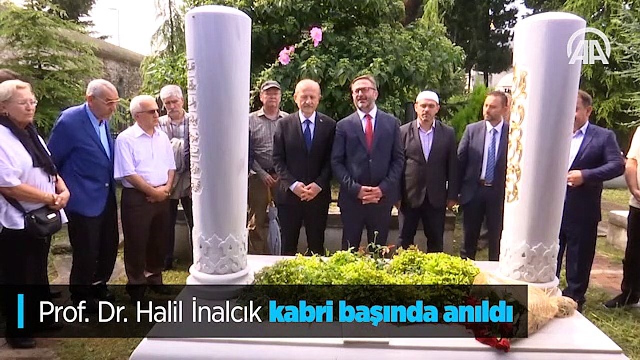 Prof. Dr. Halil İnalcık kabri başında anıldı