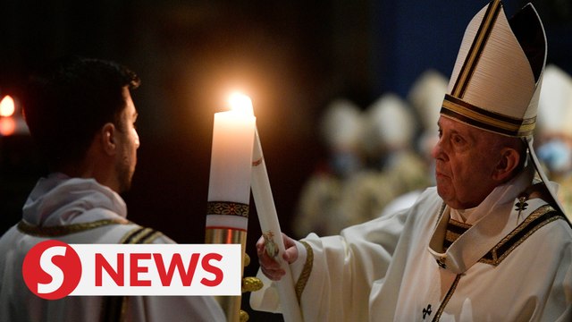 Pope, at Easter vigil, hopes for post-pandemic rebirth
