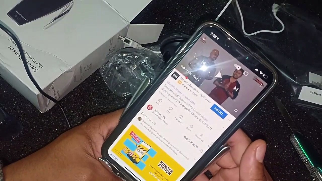 Car Mobile Holder With Wireless Charging _  Mr.T IT Solution